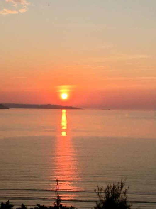 Ty Ar Mor Maison De La Mer, A 40 M De La Plage Saint-Michel-en-Greve Bagian luar foto